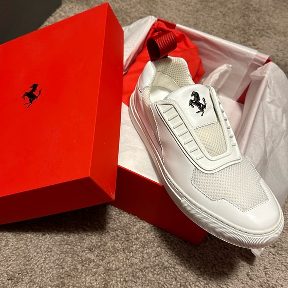 Worn once Ferrari sneakers size 7.5 women - Picture 1 of 3